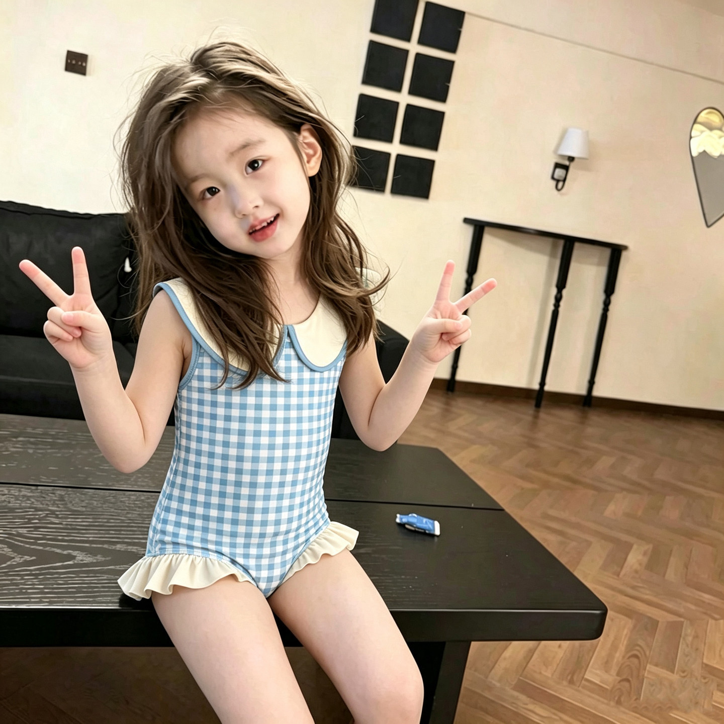 宝宝泳衣女儿童娃娃领连体韩版新款游泳衣宝宝亲肤舒适游玩泳装