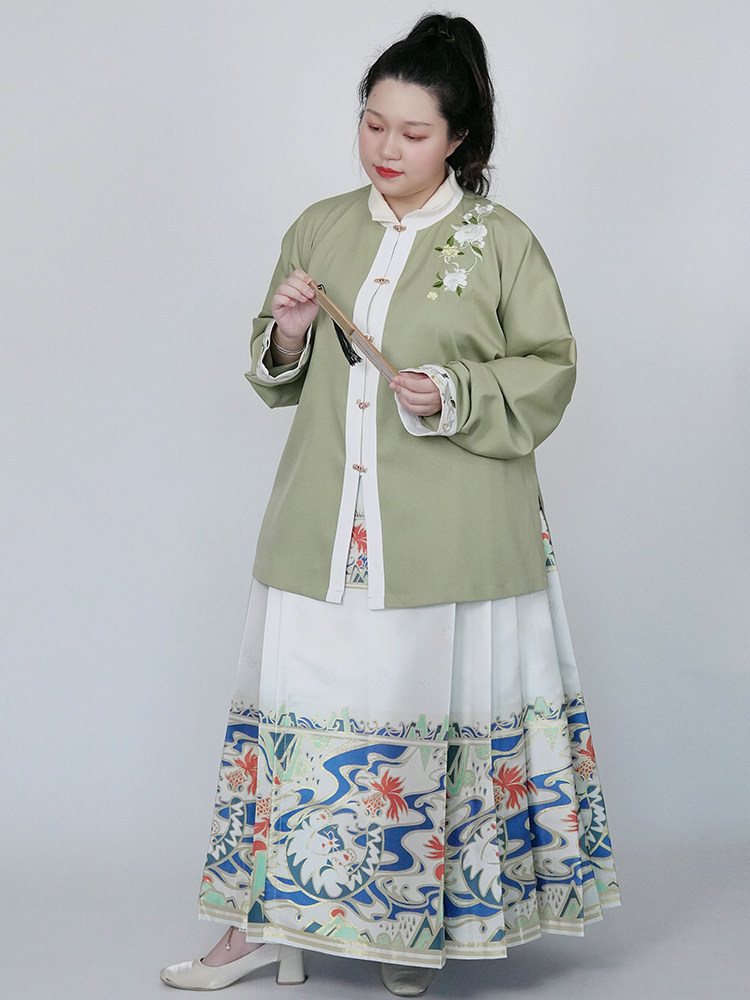SUIQI의 자연스러운 오프 사이즈 재고 원래 명나라 만든 HANFU 메이크업이 있는 대형 말얼굴 스커트 여성 가을 ??저가 할인 명확한 재고