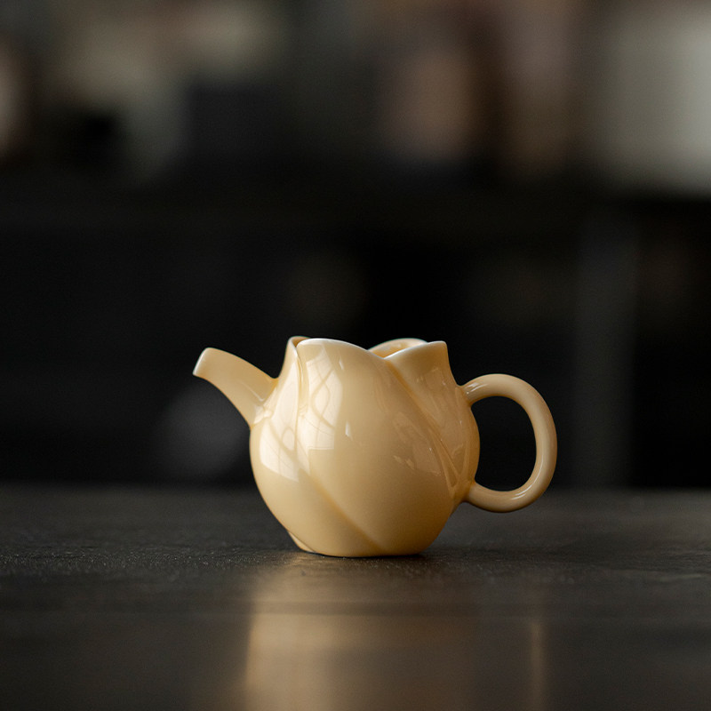草木祠 玉泥白瓷杏黄公道杯带过滤绿茶壶陶瓷公杯茶海分茶器匀杯