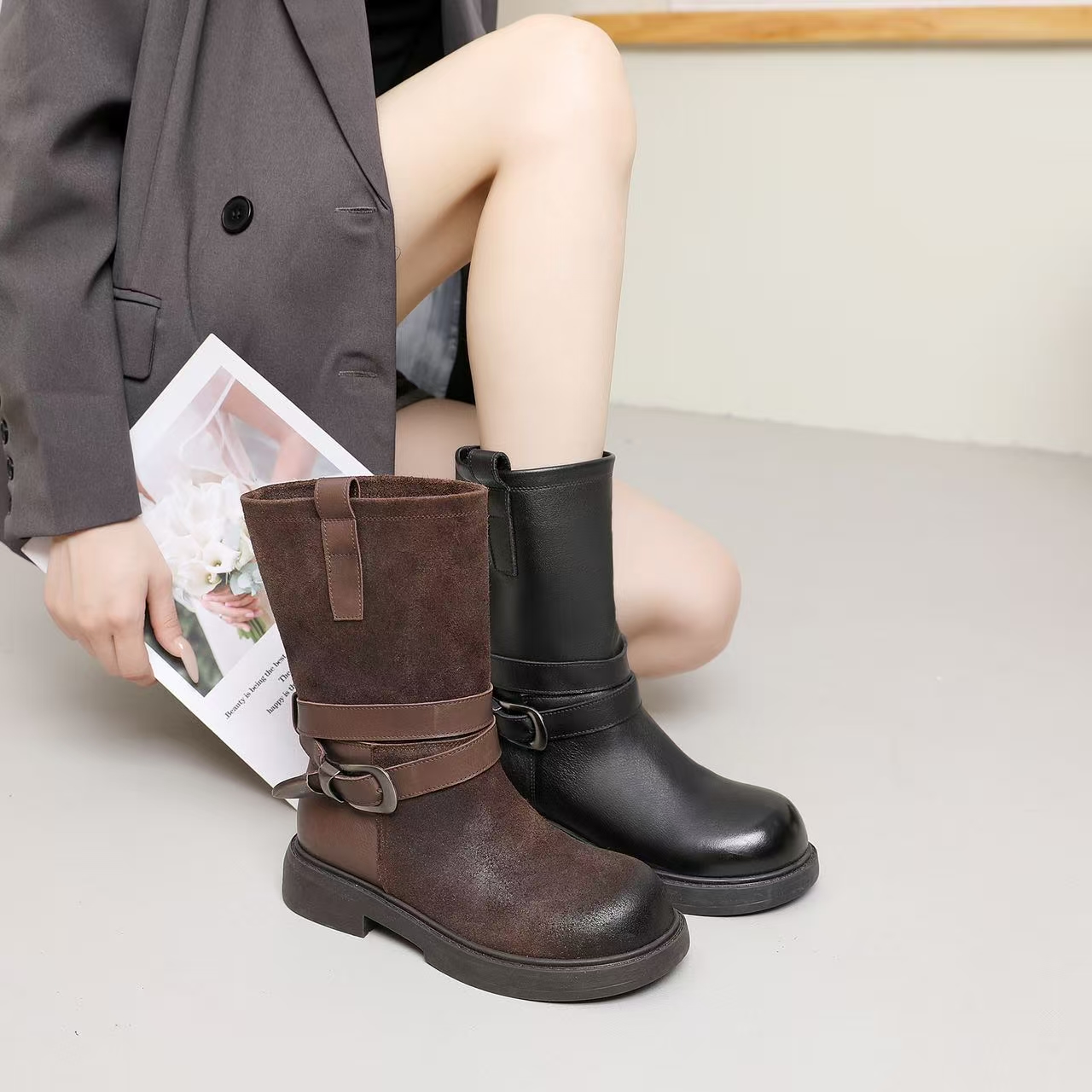 2025秋季新款牛皮马丁靴女平跟西部短靴时尚复古瘦瘦靴真皮工装靴