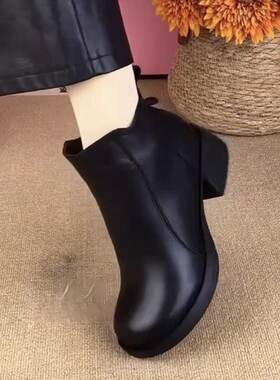 秋冬新款中年妈妈软底真皮短靴女粗跟马丁靴单靴棉靴圆头低跟女靴