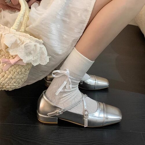 大码女鞋41一43法式小香风银色仙女风单鞋女百搭配裙子的玛丽珍鞋