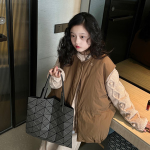 美妞之城女童宽松大版无领羽绒马甲外套中大童亲子装2023冬季新款