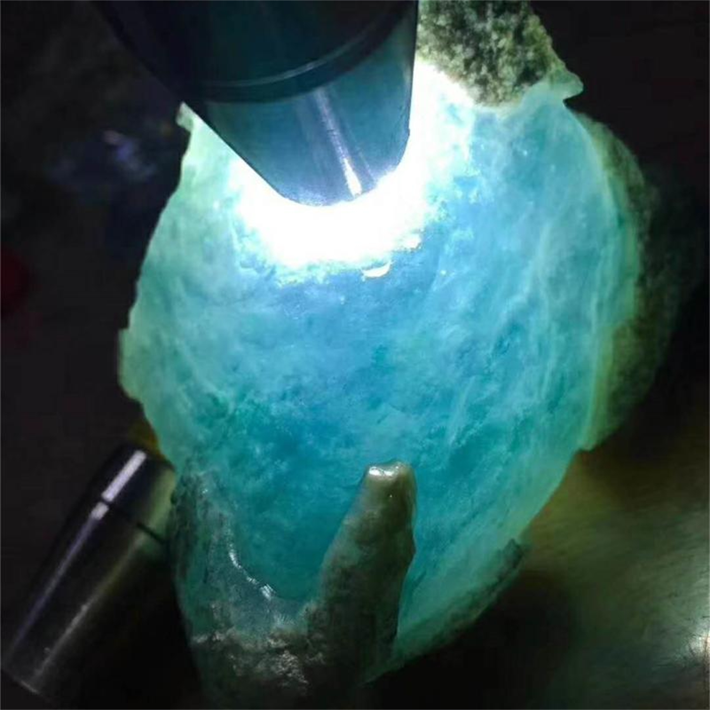 缅甸翡翠玉石毛料老坑莫湾