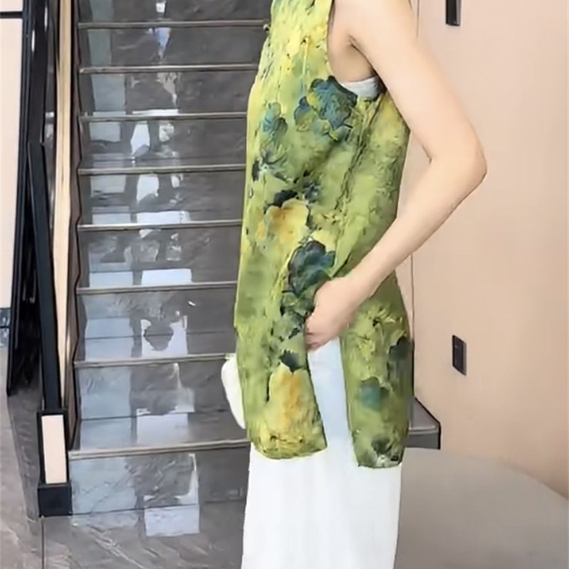 小众无袖上衣白色直筒裤两件套