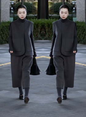 韩系潮流净版简约灰色宽松遮肉短款马甲搭配直筒七分裤修身打底衫