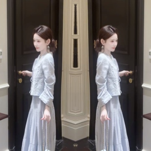 法式2026网红爆款蓝色优雅勾花工艺温柔风小香风外套搭配半身裙潮