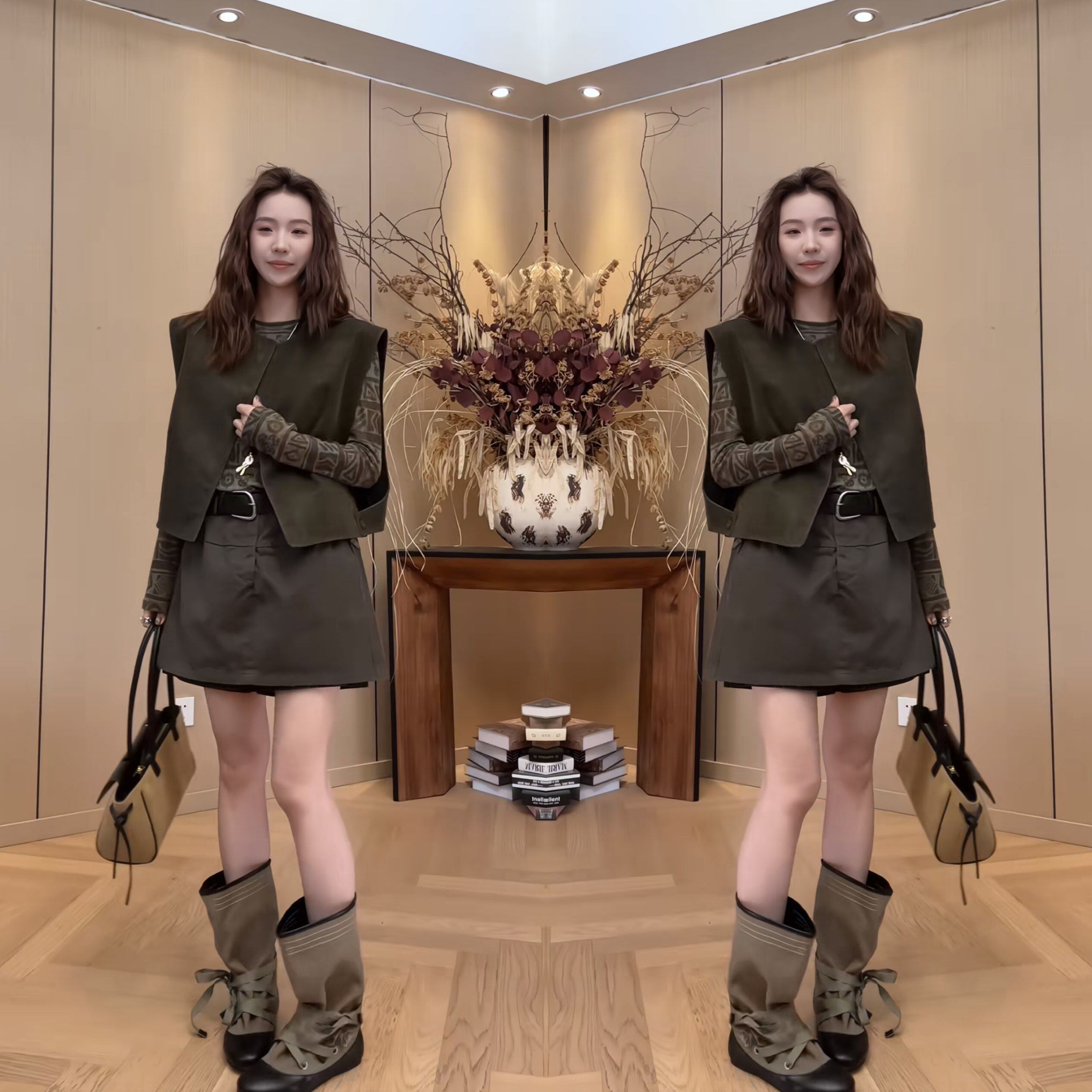 工装风女三件套马甲印花小衫短裙
