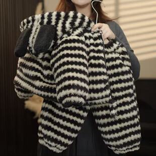 儿童豹纹家居服套装2026新款珊瑚绒冬季印花加绒加厚保暖连帽睡衣