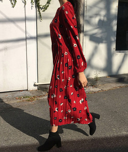 宽松显瘦中长款 小清新雪纺碎花长袖 百褶连衣裙女 2026春装 韩版