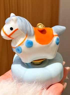 林呈陶瓷旋转小马桌面装饰摆件