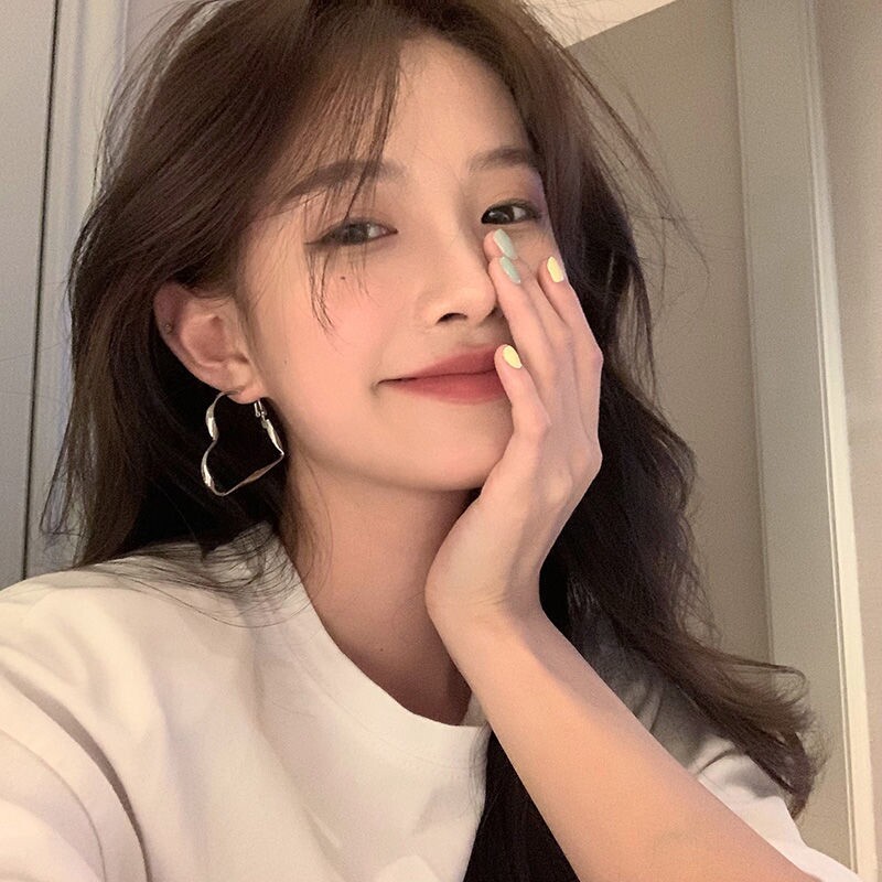 韩国个性夸张大爱心耳环小众设计感高级耳钉高级感冷淡风耳饰品