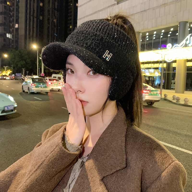 冬天针织帽子女加绒保暖护耳帽空顶耳套扎马尾跑步毛线帽红色灰色