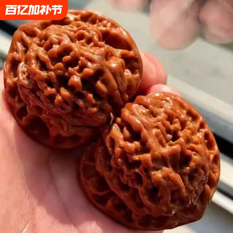 王勇麒麟纹大官帽四座楼狮子头原色精配对高抛精品手把件