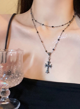 黑色十字架项链女夏长款双层叠戴配饰高级感甜酷辣妹锁骨链