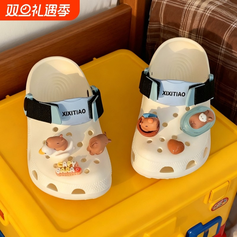 细细条卡皮巴拉水豚软底洞洞鞋eva足弓防滑亲子夏季沙滩凉鞋平底