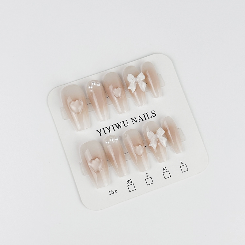 YIYIWU NAILS温柔风裸色爱心蝴蝶结穿戴甲小众甜美美甲甲片