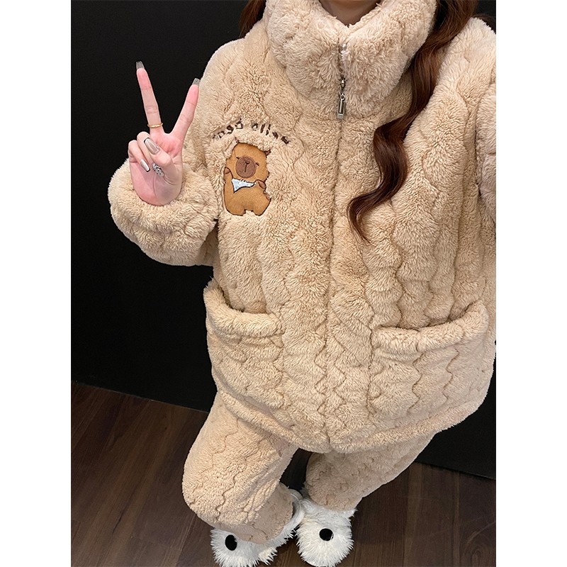 卡皮巴拉睡衣女秋冬季珊瑚绒加厚三层夹棉2025新款保暖冬天家居服