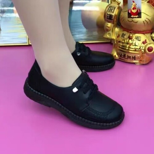 意尔康心选一脚蹬小皮鞋女2026年秋季妈妈鞋软底舒适防滑休闲百搭