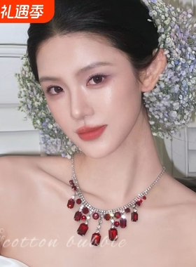 复古红色闪钻水滴项链夸张吊坠重工小众颈链新娘轻奢高级感锁骨链