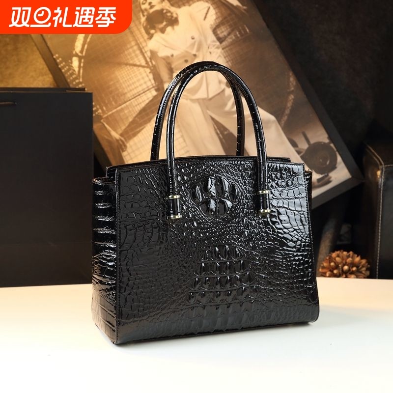 2025新款鳄鱼纹简约大气时尚中年妈妈包包真皮单肩斜挎包高级感