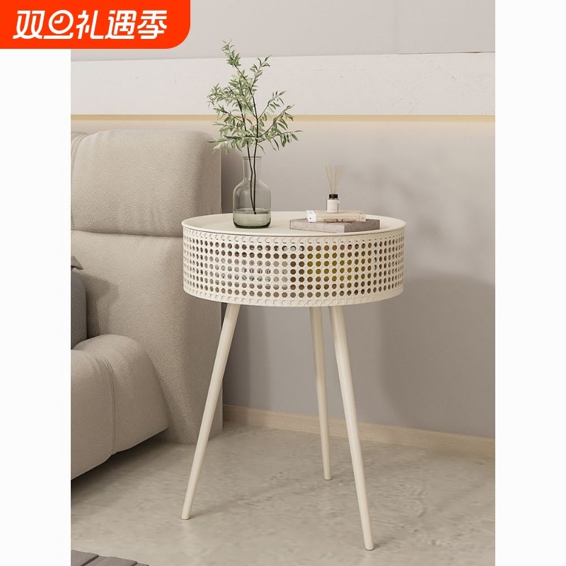 奶油风床头柜2024新款简约现代家用卧室儿童小型铁艺小茶几边几