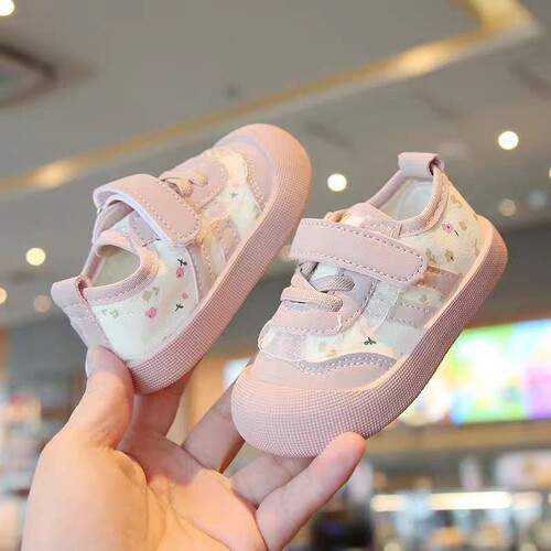 婴幼儿学步鞋春秋新款碎花软底女宝宝运动鞋小童稳步鞋女童帆布鞋