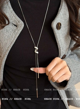 秋冬银色螺旋吊坠毛衣链女长款项链轻奢小众高级感2025新款配饰