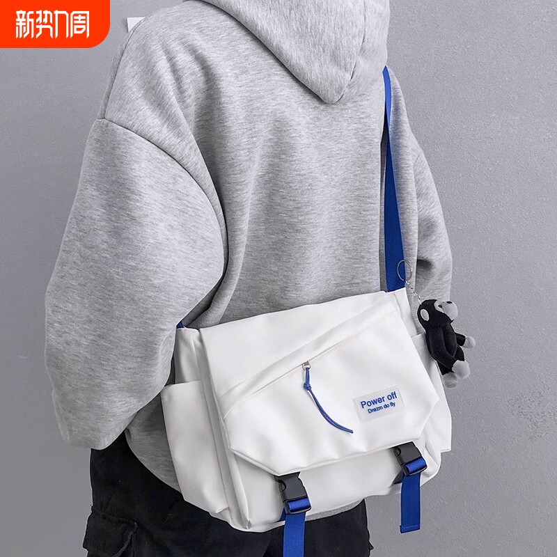 男士斜挎包潮牌ins工装风日系休闲男包大容量单肩包个性邮差包潮