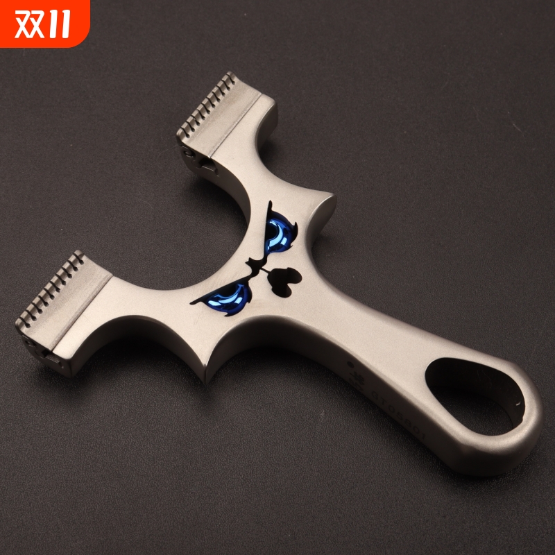 龙齿小炮新款9025弹弓恶魔不锈钢户外扁皮筋弹弓夹片高精度弹弓