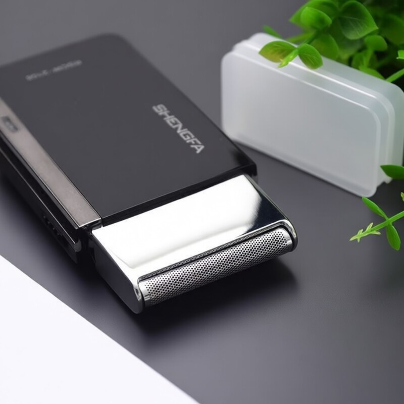 高档往复式电动剃须刀男士硬胡须刀迷你便携剔刨刮带鬓角刀超薄