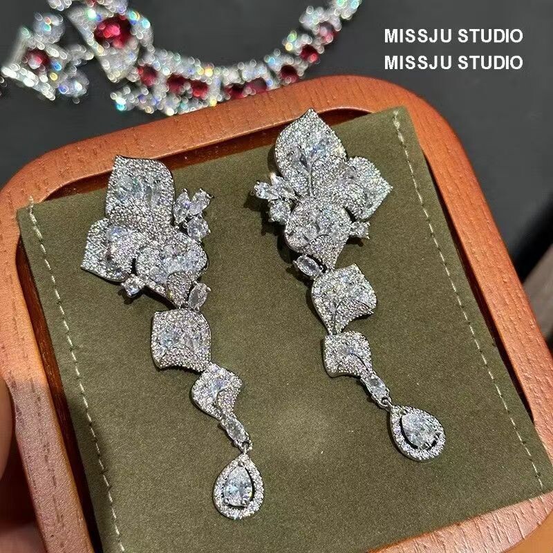 法式轻奢花瓣叶子耳环夸张个性镶钻新娘耳饰花朵欧美时尚巴洛克风