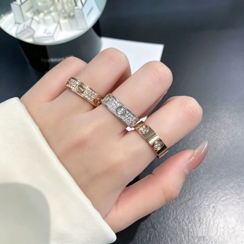 轻奢满钻戒指素圈男女同款宽版窄版小众高级感送礼百搭情侣戒指图片