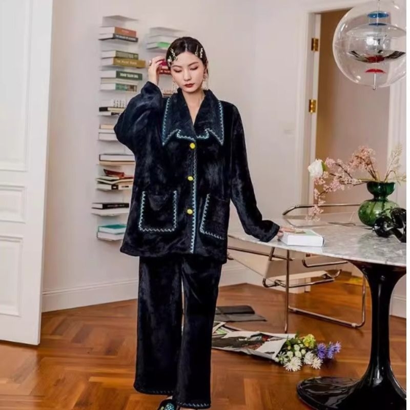 夏季的高贵胖mm特大码懒懒简约风睡衣女宽松长袖开衫家居2-300斤