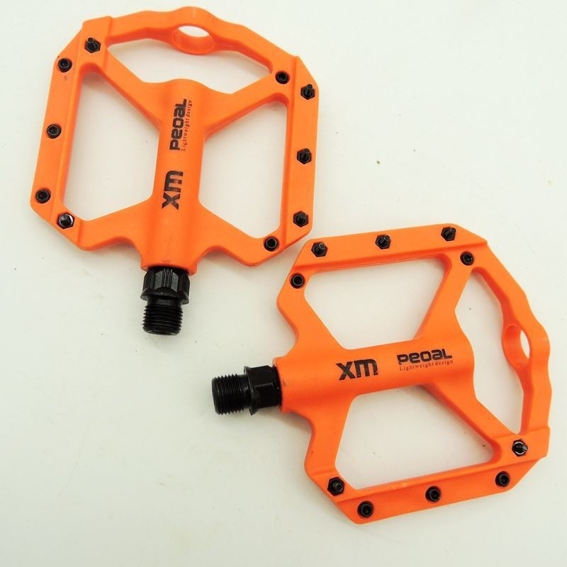 山地自行车公路车尼龙纤维轴承脚踏彩色配件加宽防滑培林脚蹬一件
