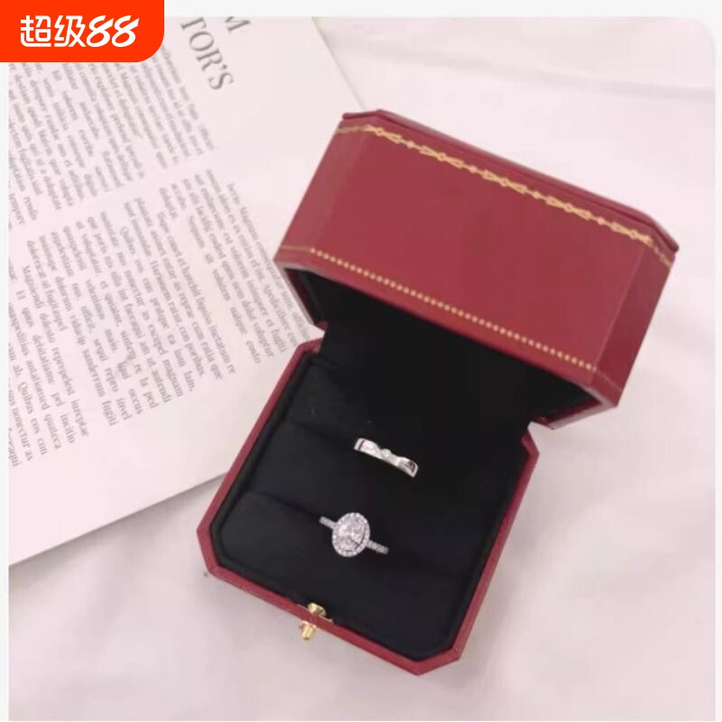 微镶椭圆鸽子蛋仿真结婚戒图片