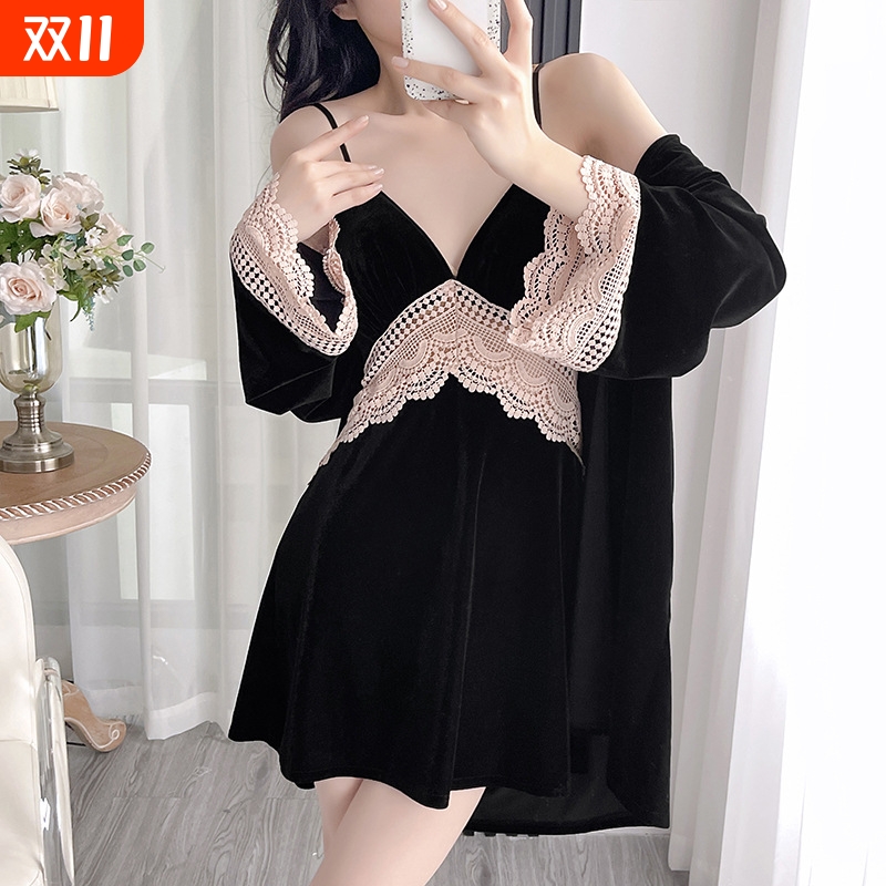 金丝绒睡衣女秋冬款性感蕾丝吊带睡袍两件套纯欲风v领带胸垫套装