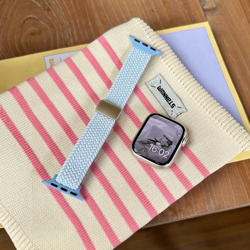 适用苹果手表表带细编织磁吸iwatch11尼龙新款高级透气女小蛮腰10