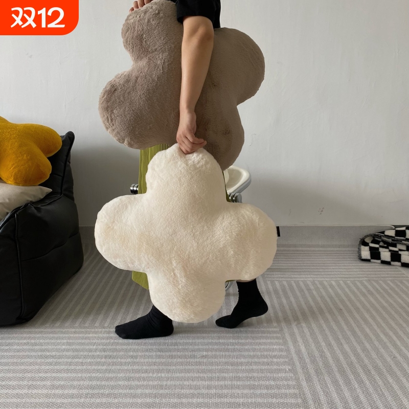 创意艺术猫毛绒玩具公仔艺术花朵抱枕办公室学生座椅靠枕飘窗地垫