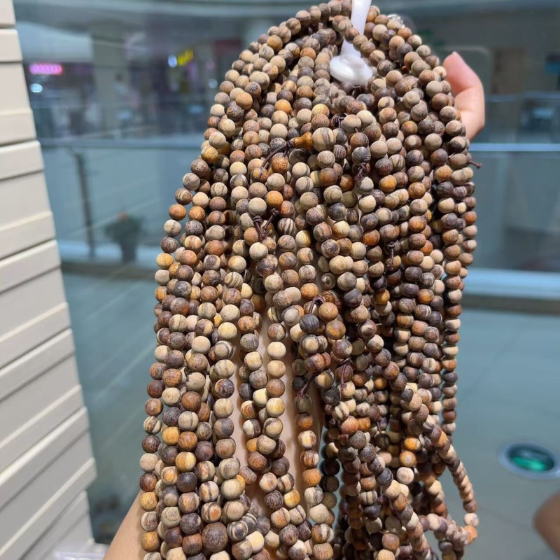 小红书爆款妖花贡木沉香佛珠多圈手链编制挂件配件批发文玩配饰