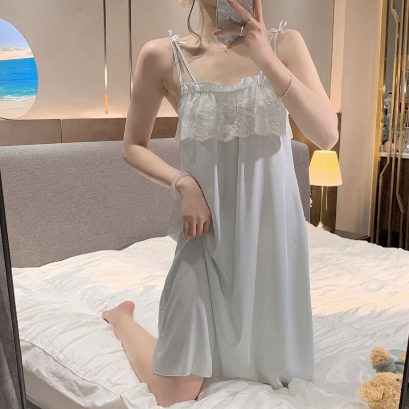 睡裙夏季女款2026新款冰丝睡衣女生吊带可爱性感夏天带胸垫家居服
