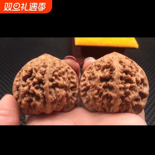 盘玩涞水野外生密纹细选手把件