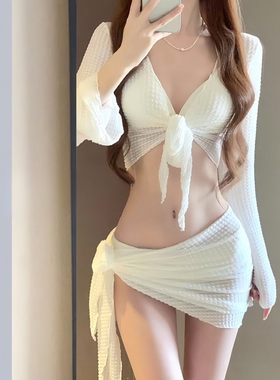 比基尼泳衣女2024新款四件套高级感白色性感分体泳衣显瘦度假温泉