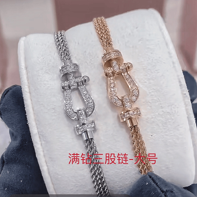 马蹄扣超级精工手链满钻
