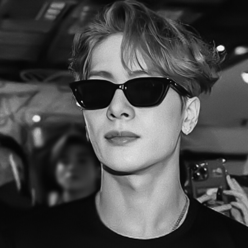 王嘉尔同款墨镜GM猫眼小框复古防紫外线高级感太阳眼镜男开车圆脸