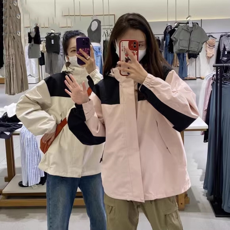 山系冲锋衣女秋24冬季户外郊游三