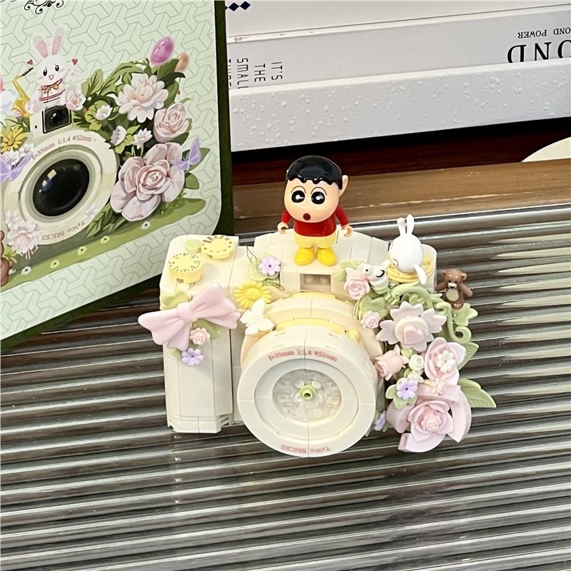 兼容乐高蜡笔小新积木拼装相机手工diy系拼图高颜值摆件适用乐高,饰品/流行首饰/时尚饰品新,摆件,淘宝优惠券,粉丝福利购,淘宝优惠卷