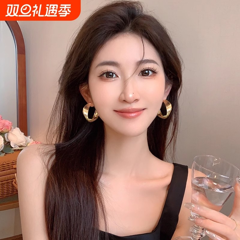 高级感金色复古港风方圆脸圈圈耳环轻奢小众设计网红耳钉耳圈耳饰