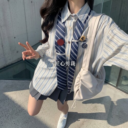 条纹衬衫女2026春秋爆款宽松韩版设计感刺绣法式别致长袖衬衣外套