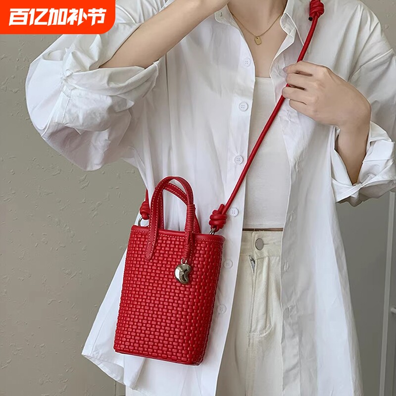精致超火小众编织包包女新款高级感斜挎包小拎包手机包红色单肩